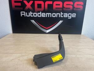 Używane Plyta wierzchnia rózne Citroen Berlingo 1.6 BlueHDI 100 Cena € 10,00 Procedura marży oferowane przez Express Autodemontage