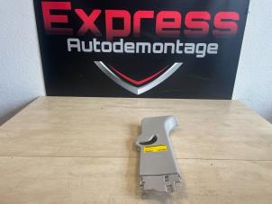 Używane Slupek srodkowy lewy Citroen Berlingo 1.6 BlueHDI 100 Cena € 30,00 Procedura marży oferowane przez Express Autodemontage