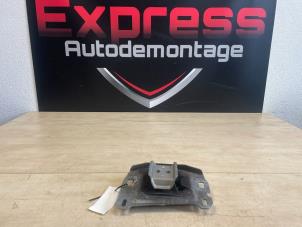 Używane Wspornik silnika Citroen Berlingo 1.6 BlueHDI 100 Cena € 19,00 Procedura marży oferowane przez Express Autodemontage