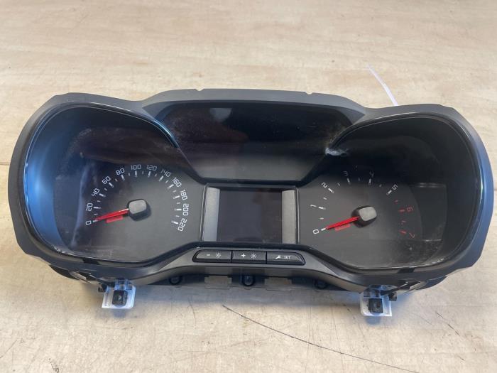 Kilometerteller KM van een Citroën Berlingo 1.6 BlueHDI 100 2021