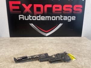 Begagnade Lufttratt Mercedes C (W206) C-200 1.5 EQ Boost 4-Matic Pris € 18,15 Inklusive moms erbjuds av Express Autodemontage