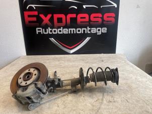 Begagnade Främre upphängning, höger Opel Corsa F (UB/UH/UP) 1.2 12V 75 Pris på förfrågan erbjuds av Express Autodemontage