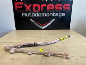 Begagnade Takgardinairbag, höger Volkswagen T-Roc I 1.5 TSI 16V Pris € 375,00 Marginaltabell erbjuds av Express Autodemontage