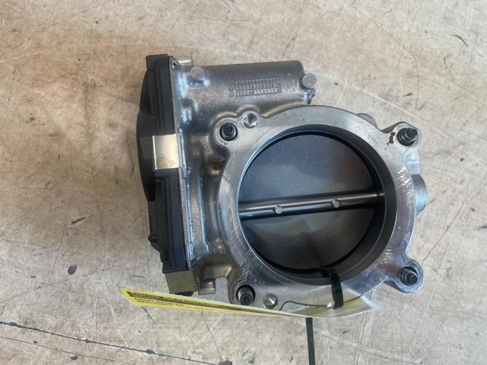 Spjällhus från en Mercedes-Benz C Estate (S206) C-200 1.5 EQ Boost 2024