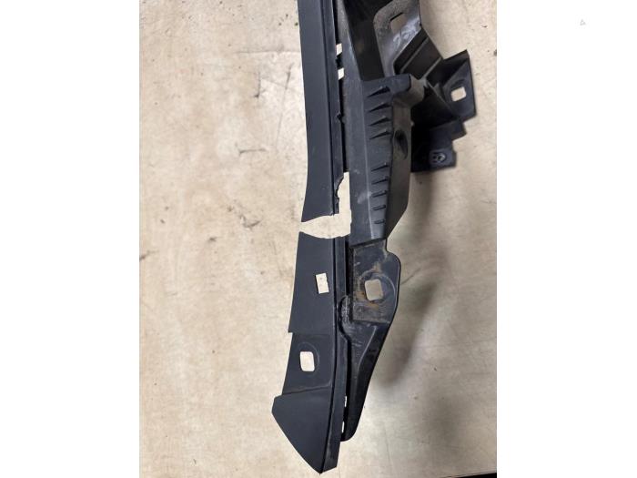 Front (komplett) från en Peugeot Expert (V1/VA/VB/VE/VF/VT/VY) 1.6 Blue HDi 95 16V 2019