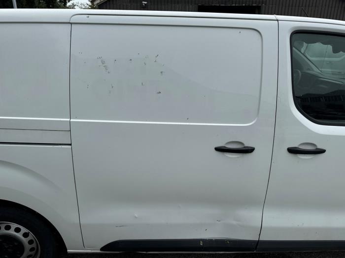 Skjutdörr, höger från en Peugeot Expert (V1/VA/VB/VE/VF/VT/VY) 1.6 Blue HDi 95 16V 2019