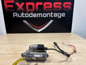 Begagnade Startmotor Volkswagen Golf VII (AUA) 2.0 TDI 150 16V Pris € 48,40 Inklusive moms erbjuds av Express Autodemontage
