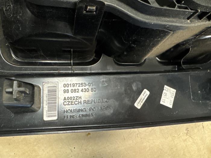 Baklykta, höger från en Peugeot Expert (V1/VA/VB/VE/VF/VT/VY) 1.6 Blue HDi 95 16V 2019