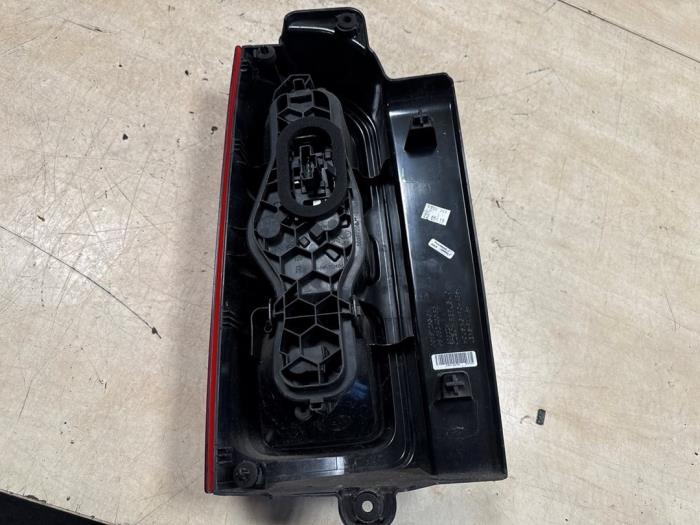 Baklykta, höger från en Peugeot Expert (V1/VA/VB/VE/VF/VT/VY) 1.6 Blue HDi 95 16V 2019