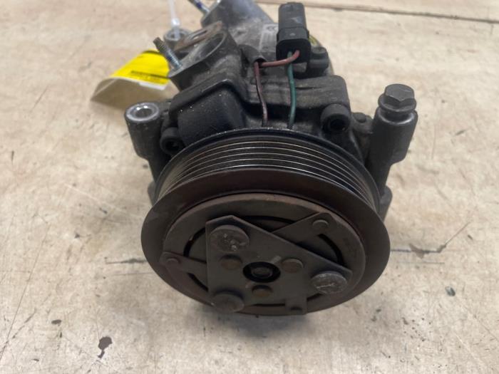 Luftkonditioneringspump från en Peugeot Expert (V1/VA/VB/VE/VF/VT/VY) 1.6 Blue HDi 95 16V 2019