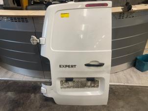 Begagnade Bakdörr, minibuss/van Peugeot Expert (V1/VA/VB/VE/VF/VT/VY) 1.6 Blue HDi 95 16V Pris på förfrågan erbjuds av Express Autodemontage