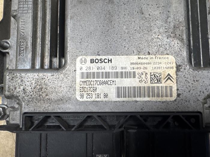 Dator, motorstyrning från en Peugeot Expert (V1/VA/VB/VE/VF/VT/VY) 1.6 Blue HDi 95 16V 2019