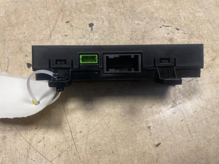 Larmmodul från en Peugeot Expert (V1/VA/VB/VE/VF/VT/VY) 1.6 Blue HDi 95 16V 2019