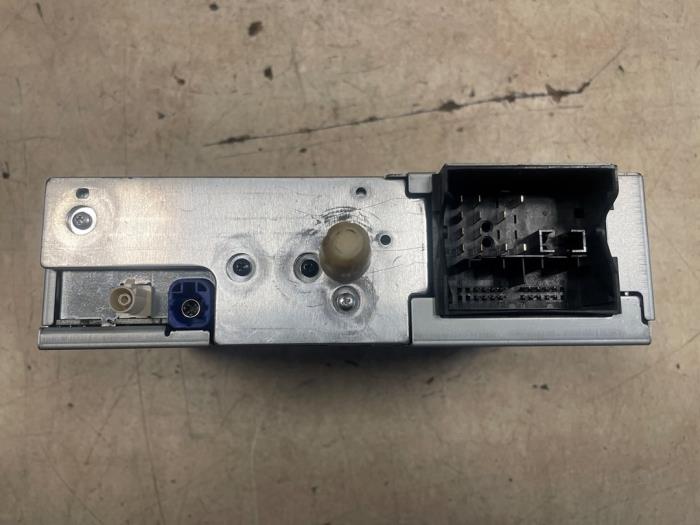 Kontrollenhet, multimedia från en Peugeot Expert (V1/VA/VB/VE/VF/VT/VY) 1.6 Blue HDi 95 16V 2019