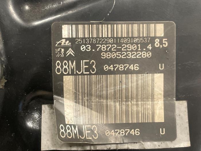 Bromsservo från en Peugeot Expert (V1/VA/VB/VE/VF/VT/VY) 1.6 Blue HDi 95 16V 2019