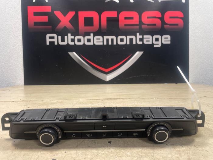 Luftkonditionering, kontrollpanel från en Peugeot Expert (V1/VA/VB/VE/VF/VT/VY) 1.6 Blue HDi 95 16V 2019