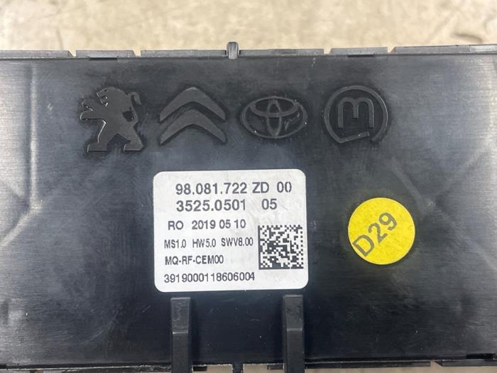 Luftkonditionering, kontrollpanel från en Peugeot Expert (V1/VA/VB/VE/VF/VT/VY) 1.6 Blue HDi 95 16V 2019