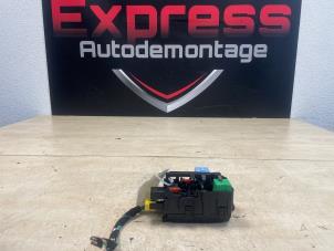 Begagnade Säkringsbox Peugeot Expert (V1/VA/VB/VE/VF/VT/VY) 1.6 Blue HDi 95 16V Pris € 40,00 Marginaltabell erbjuds av Express Autodemontage