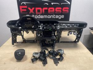 Begagnade Airbag set + instrumentbräda Opel Corsa F (UB/UH/UP) Electric, Corsa-e 50kWh Pris € 2.420,00 Inklusive moms erbjuds av Express Autodemontage