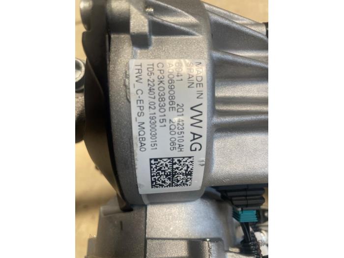 Elservostyrningsenhet från en Volkswagen Polo VI (AW1) 1.0 TSI 12V 2019