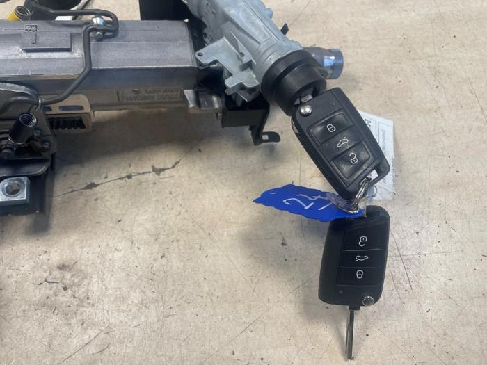 Elservostyrningsenhet från en Volkswagen Polo VI (AW1) 1.0 TSI 12V 2019