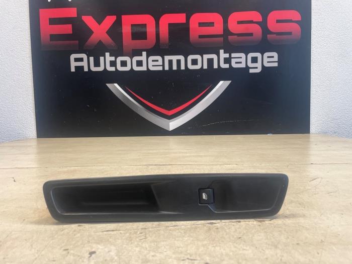 Brytare, eldrivna fönster från en Peugeot Expert (V1/VA/VB/VE/VF/VT/VY) 1.6 Blue HDi 95 16V 2019