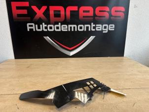 Begagnade Främre stötfångare, komponent på vänster sida Mercedes CLA Shooting Brake (118.6) 1.3 CLA-250 e Turbo 16V Pris € 25,00 Marginaltabell erbjuds av Express Autodemontage