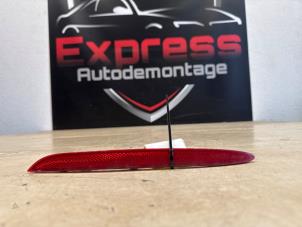 Gebruikte Bumper reflector links-achter Mercedes CLA Shooting Brake (118.6) 1.3 CLA-250 e Turbo 16V Prijs € 15,00 Margeregeling aangeboden door Express Autodemontage