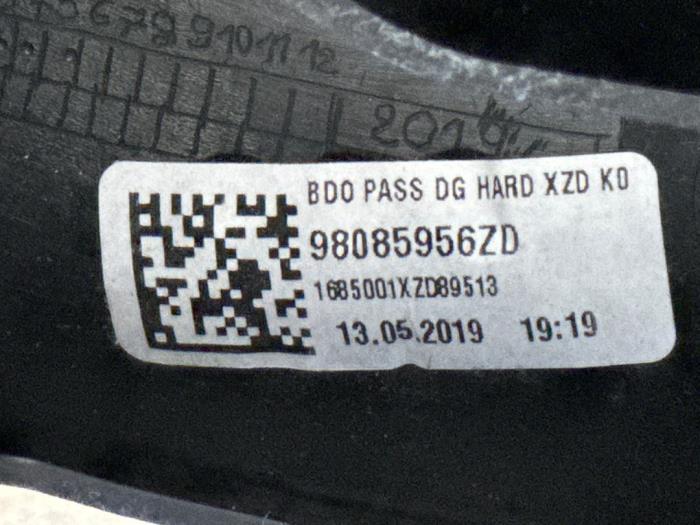 Luftmunstycke, instrumentbräda från en Peugeot Expert (V1/VA/VB/VE/VF/VT/VY) 1.6 Blue HDi 95 16V 2019