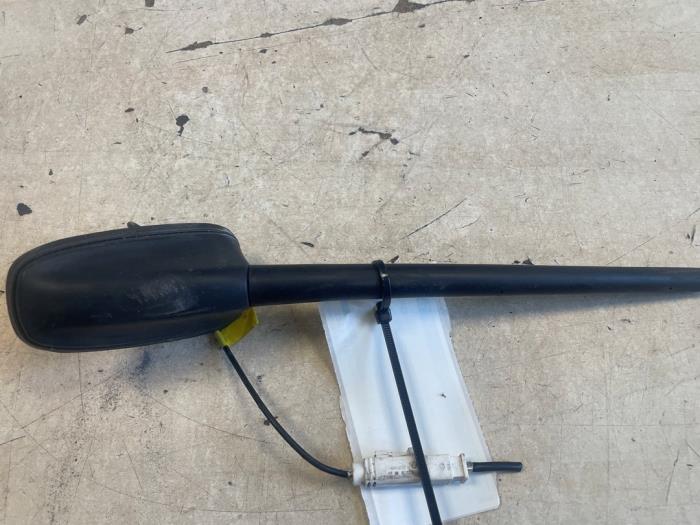 Antenn från en Peugeot Expert (V1/VA/VB/VE/VF/VT/VY) 1.6 Blue HDi 95 16V 2019