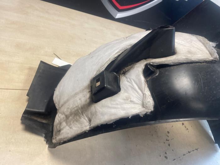 Isolering, hjulhus från en Opel Astra L Sports Tourer (F4/FC/FN/FR)  2025