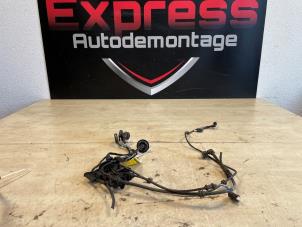 Gebruikte Sensor ABS Mercedes E (C238) E-300 2.0 Turbo 16V Prijs € 50,00 Margeregeling aangeboden door Express Autodemontage