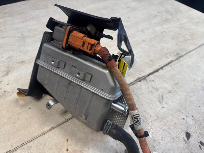 HV-kylarvätskevärmare från en Volkswagen Passat Variant (3G5) 1.4 GTE 16V 2016