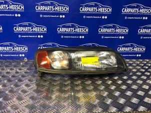 Gebruikte Koplamp rechts Volvo XC70 (SZ) XC70 2.4 T 20V Prijs € 75,00 Margeregeling aangeboden door Carparts Heesch