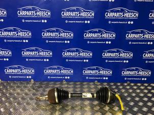 Gebruikte Aandrijfas links-voor Volvo S60 II (FS) 2.0 D4 20V Prijs € 125,00 Margeregeling aangeboden door Carparts Heesch