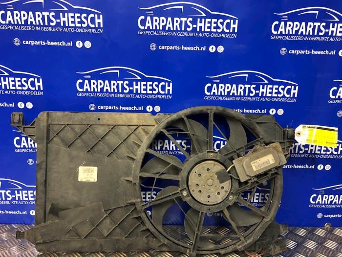 Radiateurfan van een Volvo V50 (MW) 1.8 16V 2004