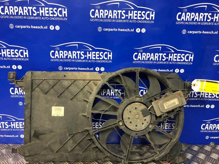 Radiateurfan van een Volvo V50 (MW) 1.8 16V 2004