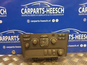 Gebruikte Kachel Bedieningspaneel Volvo XC70 (SZ) XC70 2.4 T 20V Prijs € 30,00 Margeregeling aangeboden door Carparts Heesch