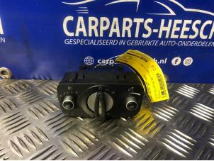 Begagnade Ljusbrytare Ford Galaxy (WA6) 2.0 TDCi 16V 140 Pris € 31,00 Marginaltabell erbjuds av Carparts Heesch