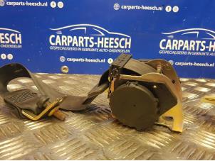 Gebruikte Veiligheidsgordel rechts-achter Jaguar X-type 2.0 D 16V Prijs € 40,00 Margeregeling aangeboden door Carparts Heesch