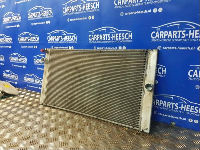 Kylare från en Volvo C30 (EK/MK) 2.0 D3 20V 2011