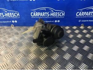 Begagnade Oljefilterhus Volvo V50 (MW) 2.4 D5 20V Pris € 45,00 Marginaltabell erbjuds av Carparts Heesch
