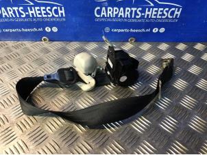 Używane Pas bezpieczenstwa prawy tyl Mazda 5 (CR19) 1.8i 16V Cena € 40,00 Procedura marży oferowane przez Carparts Heesch