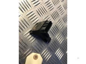 Używane Czujnik masy powietrza Mazda 5 (CR19) 2.0i 16V Cena € 20,00 Procedura marży oferowane przez Carparts Heesch