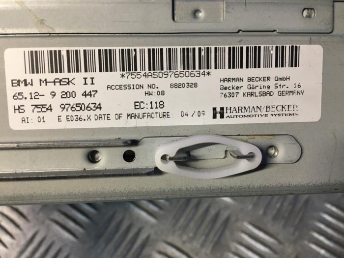 Navigeringsmodul från en BMW 3 serie Touring (E91) 318i 16V 2009