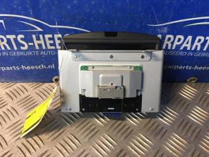 Gebruikte Navigatie Display Volvo V70 (SW) 2.4 D5 20V Prijs € 50,00 Margeregeling aangeboden door Carparts Heesch