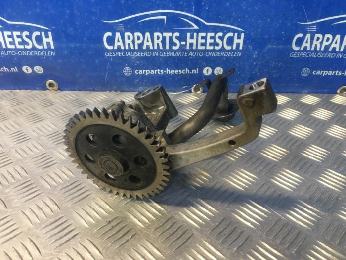 Oliepomp van een Volkswagen Transporter 2009