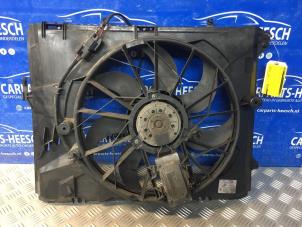 Gebruikte Radiateurfan BMW 1 serie (E87/87N) 118i 16V Prijs € 40,00 Margeregeling aangeboden door Carparts Heesch