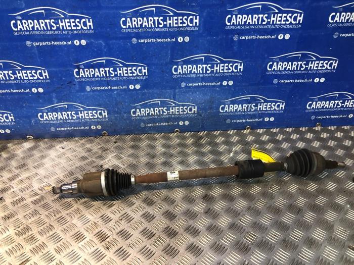 Aandrijfas rechts-voor van een Ford EcoSport (JK8) 1.0 EcoBoost 12V 100 2018