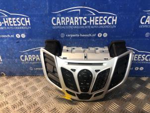 Używane Jednostka multimedialna Ford Fiesta 6 (JA8) 1.25 16V Cena na żądanie oferowane przez Carparts Heesch